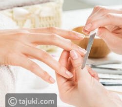 اعتني بأظافرك خلال فصل الصيف