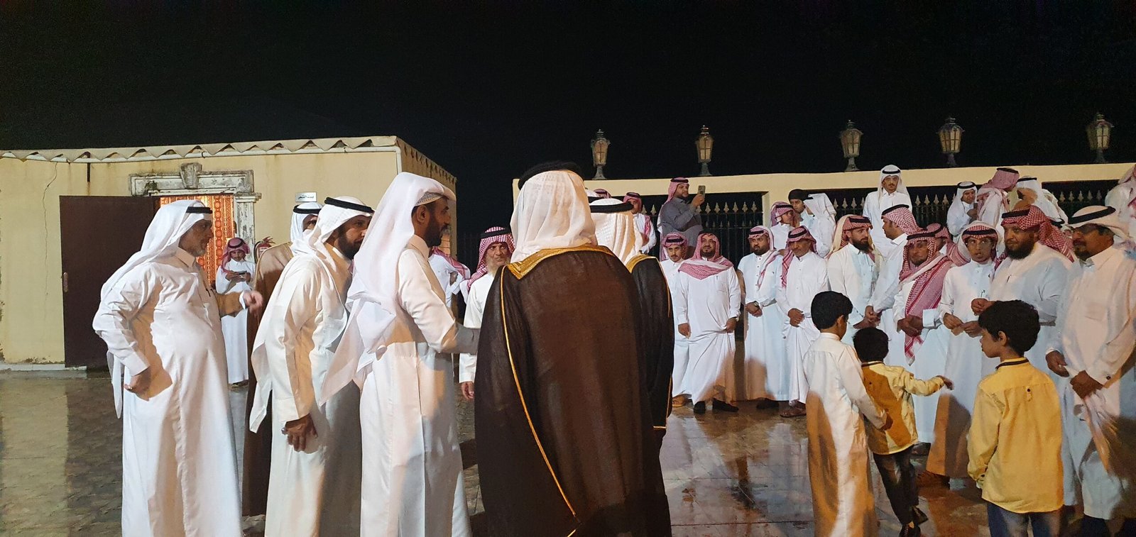 الشاب عمر مسعود مقنع المشنوي الفيفي يحتفل بزواجه