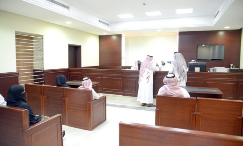 السجن 5 سنوات وغرامة 3 ملايين ريال عقوبة «مقالب السوشيال»