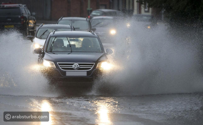 نصائح للتعامل مع الماء على الطريق بعد تحذيرات من سقوط أمطار غزيرة