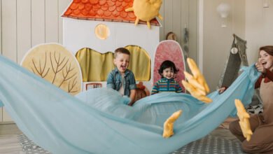 قبل وبعد إرسال طفلك إلى الحضانة: تغيرات جذرية في بناء شخصيته!