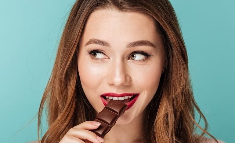 5 فوائد صحية للشوكولاتة تجعلك تأكلها دون شعور بالذنب