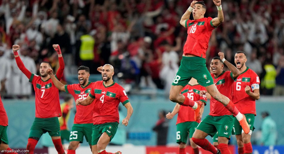 المغرب تكتب التاريخ بالتأهل إلى ربع نهائي المونديال