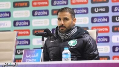 مدرب الأخضر: أعطوني أرضية ملعب صالحة للعب كرة القدم ثم ضعوا اللوم عليّ