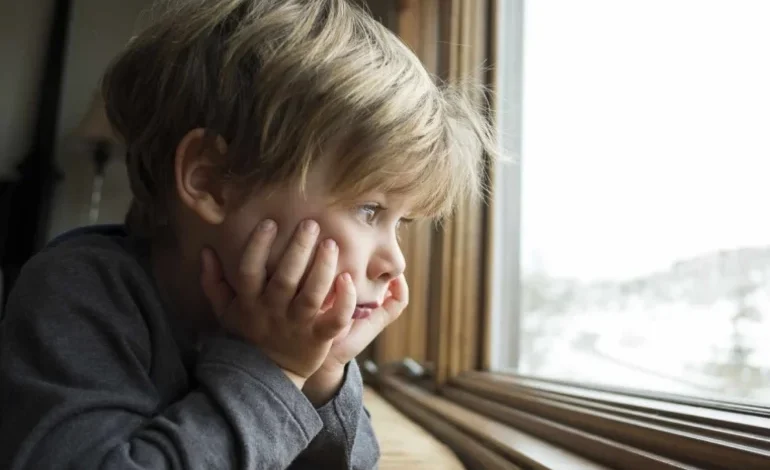 اضطرابات المزاج لدى الأطفال إليك الأعراض وكيفية التعامل