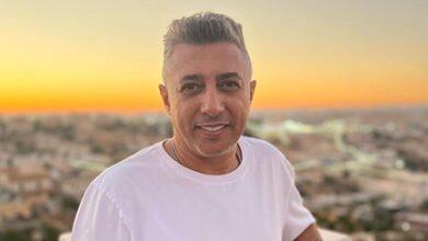 عمر العبد اللات يتسبب في بكاء عائلة طلال مداح