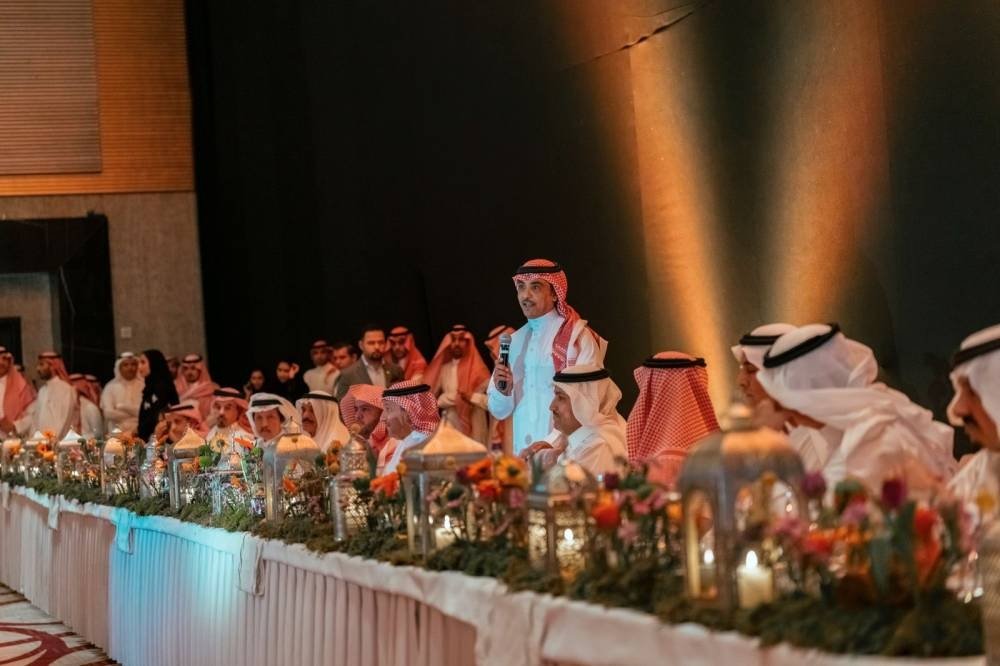الوزير الدوسري يدعو لتشكيل «إعلام وطني»