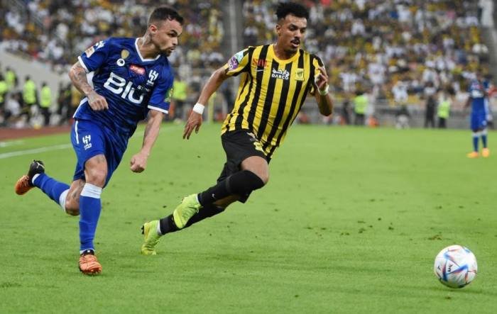 الزعيم في نهائي أغلى الكؤوس بفوزه على العميد