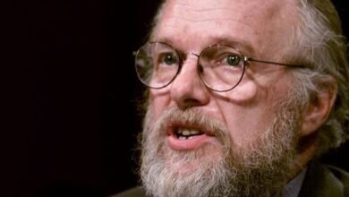 وفاة جون ورنوك الشريك المؤسس لعملاق البرمجيات أدوبي