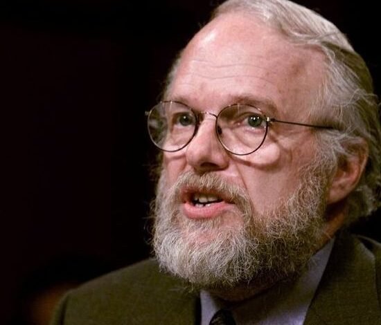 وفاة جون ورنوك الشريك المؤسس لعملاق البرمجيات أدوبي