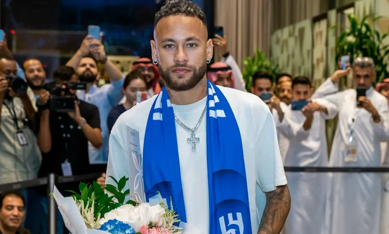 بالصور نيمار يصل الرياض تمهيدًا للالتحاق بنادي الهلال