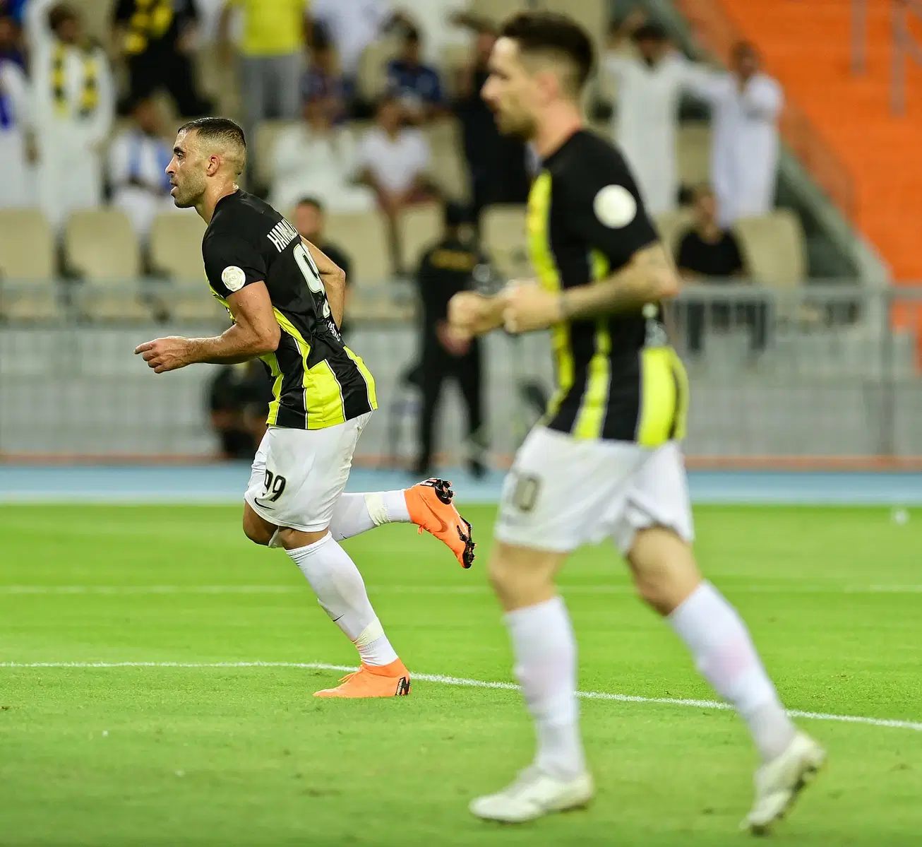 الهلال يحسم الكلاسيكو بريمونتادا مثيرة