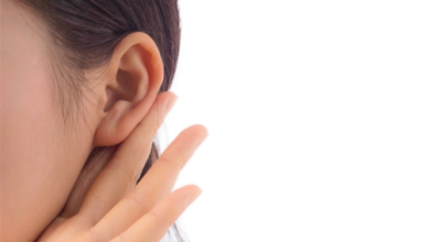 علامات تظهر على الأذن تنذر بمخاطر صحية