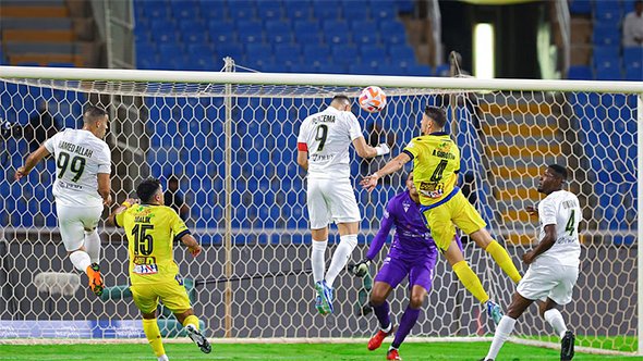 التعادل الإيجابي يحسم مواجهة الاتحاد مع التعاون