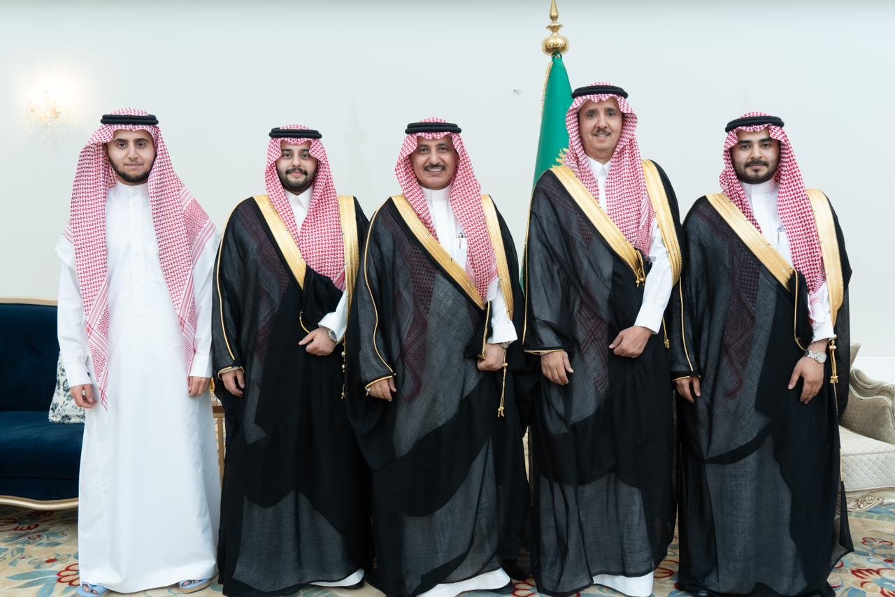 الأستاذ: يحيى بن هادي فرحان العبدلي يحتفل بزواج أبناءه