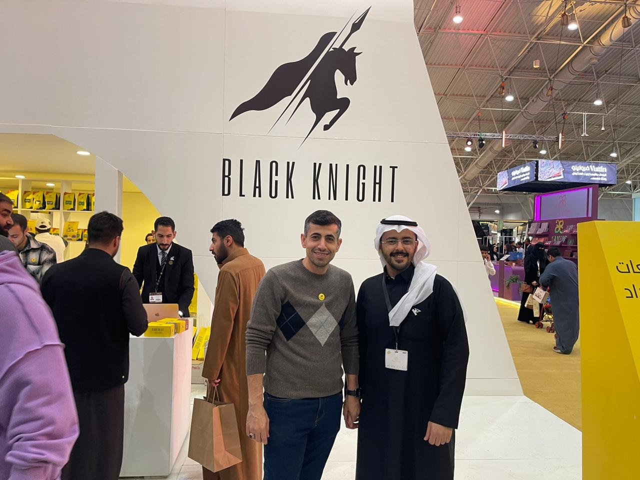 كنا معهم ع الحلوه والمره!