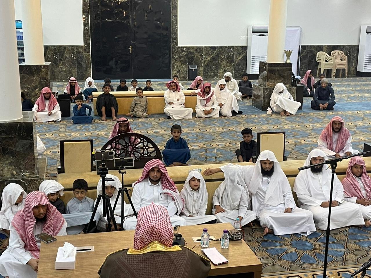 بمشاركة فضيلة المدير العام وبحضور تجاوز ٥٠٠ حاضراً الشؤون الإسلامية في جازان تطلق الجولة الدعوية الأولى