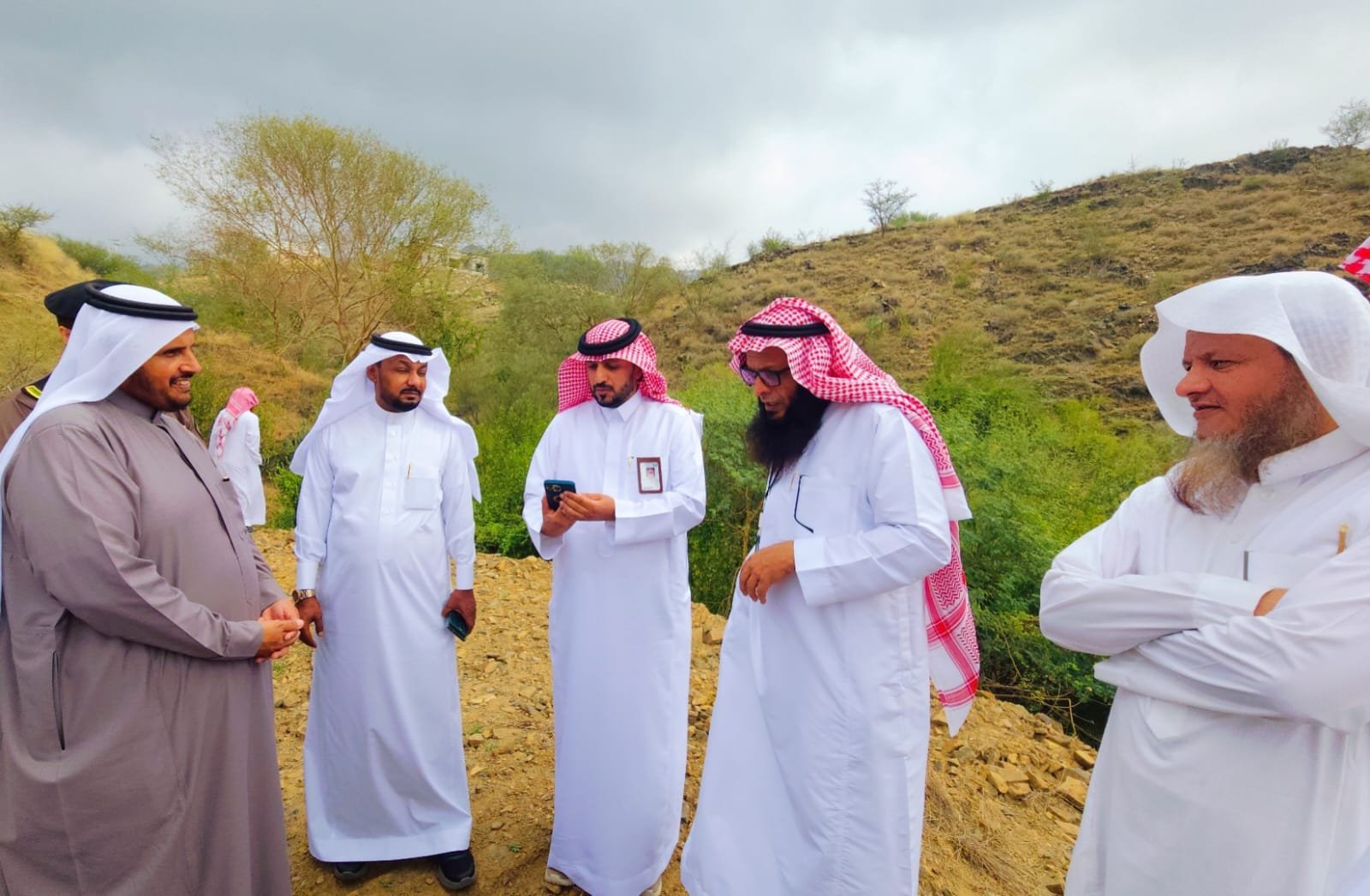 محافظ فيفاء يفتتح مستودع جمعية البر الخيرية بحقو فيفاء