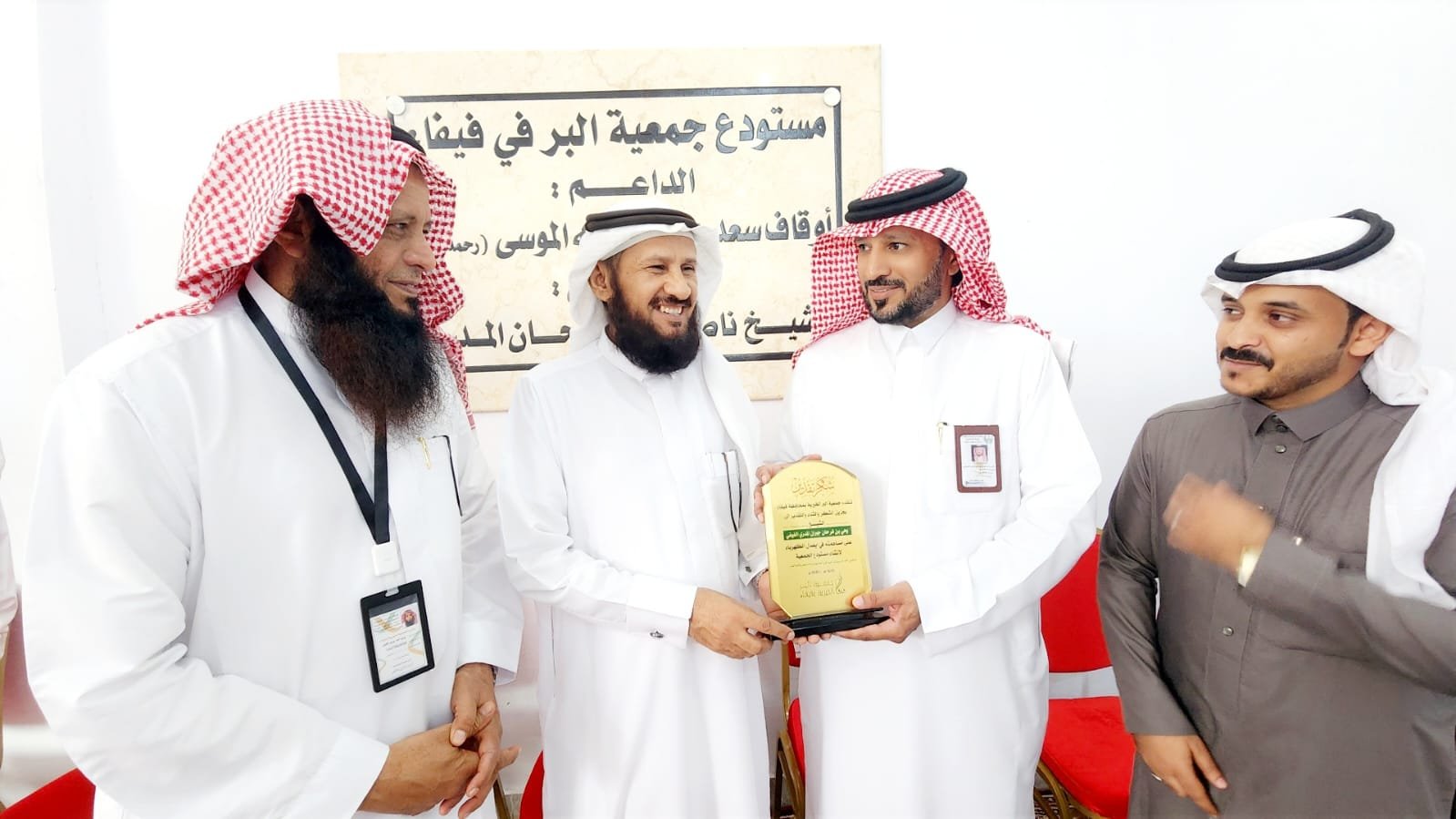 محافظ فيفاء يفتتح مستودع جمعية البر الخيرية بحقو فيفاء