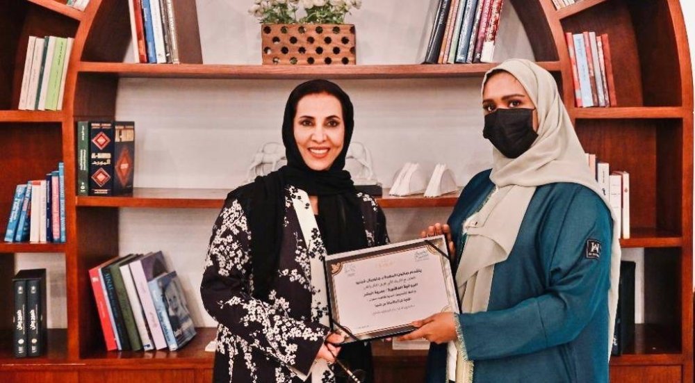 البِشر تتناول تجربة المرأة في الكتابة بصالون المهرة