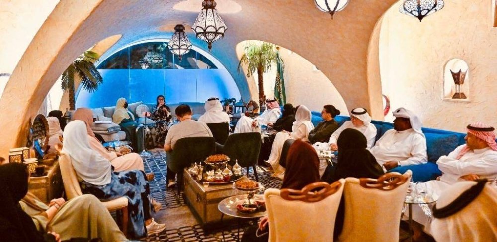 البِشر تتناول تجربة المرأة في الكتابة بصالون المهرة