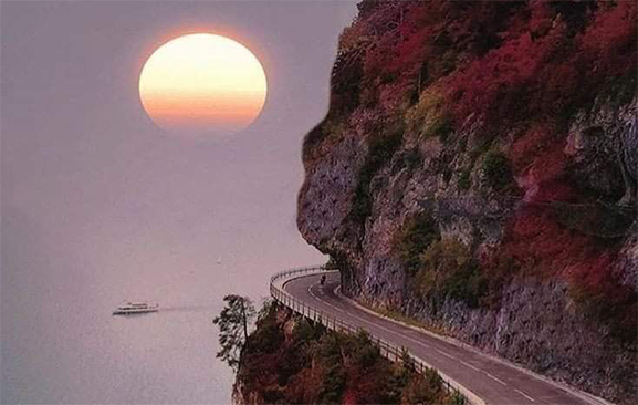 العُمر المُسافر