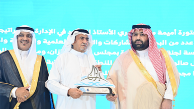 نائب أمير جازان يُدشن فعاليات ملتقى جازان الشعري الخامس