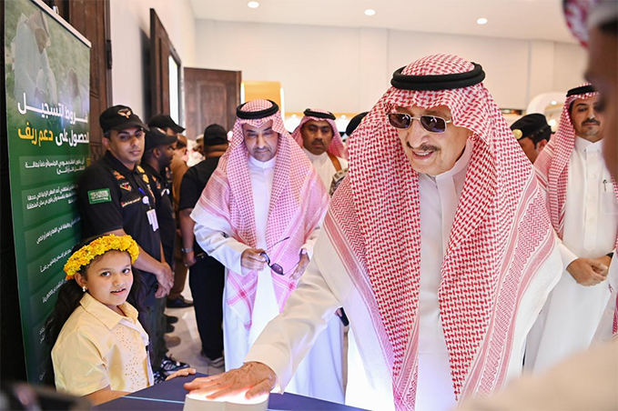 أمير جازان يُدشّن مهرجان المانجو و الفواكه الاستوائية الـ 20 بمحافظة صبيا