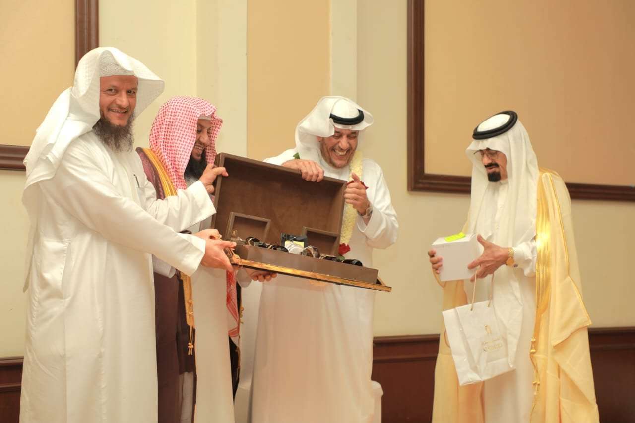 الخسافي يودع التعليم بعد 37 عاما من العطاء و التميز