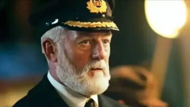 رحيل قبطان سفينة "تايتانيك" عن عمر 79 عاماً