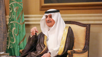 أمير منطقة تبوك يستقبل المواطنين في اللقاء الأسبوعي