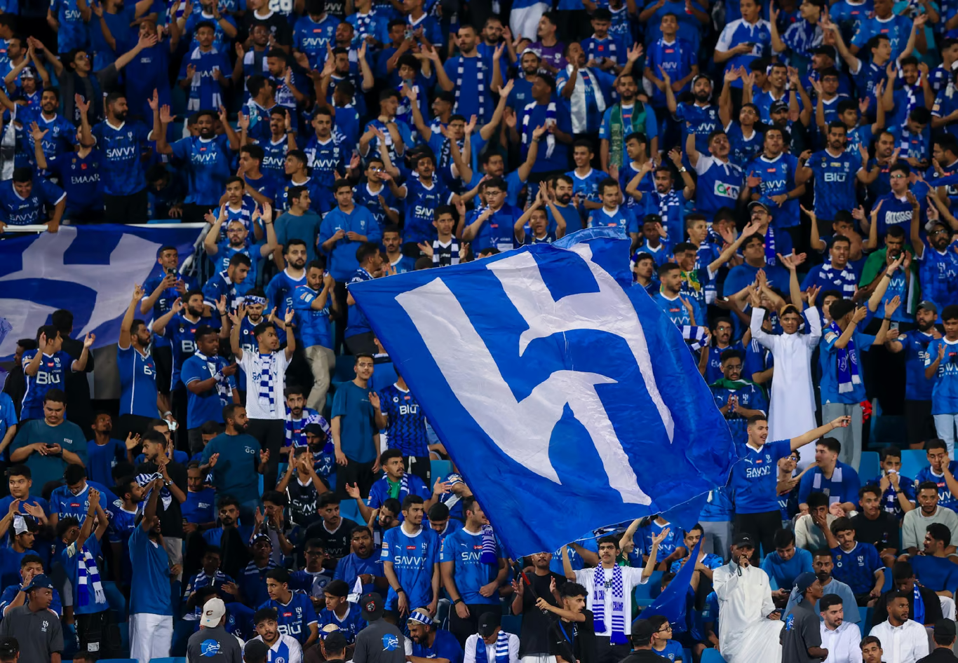 في ختام جولة "نحلم ونحقق".. الهلال "عقوبة" لـ"كلاسيكو" الاتحاد.. ضرب ضيفه بثلاثية وانتزع الصدارة