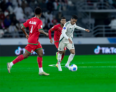 "كأس الخليج الـ 26": بـ 10 لاعبين المنتخب العماني يقصي "الأخضر" ويطير للنهائي