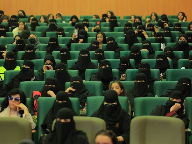 تحت رعاية صاحب السمو الملكي الأمير مشعل بن محمد تكريم رواد التطوع في حفلٍ مجتمعي بالرياض