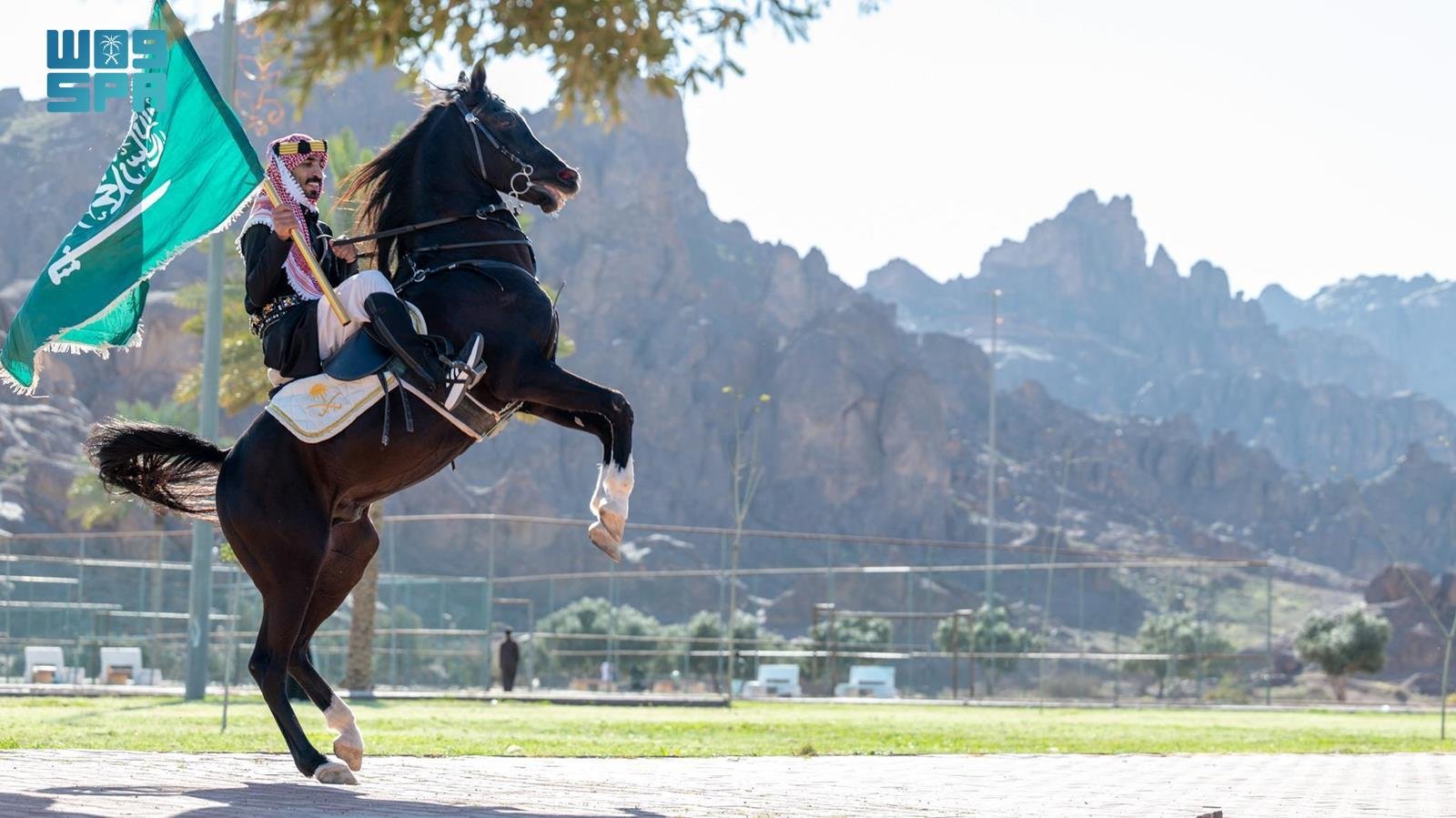 المملكة تحتفي غدًا بـ"يوم العلم".. اعتزازًا بقيمه الوطنية