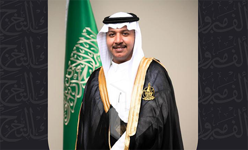 الأستاذ فتح الدين إبراهيم الشريف يحتفل بتخرج إبنه إبراهيم من جامعة جازان