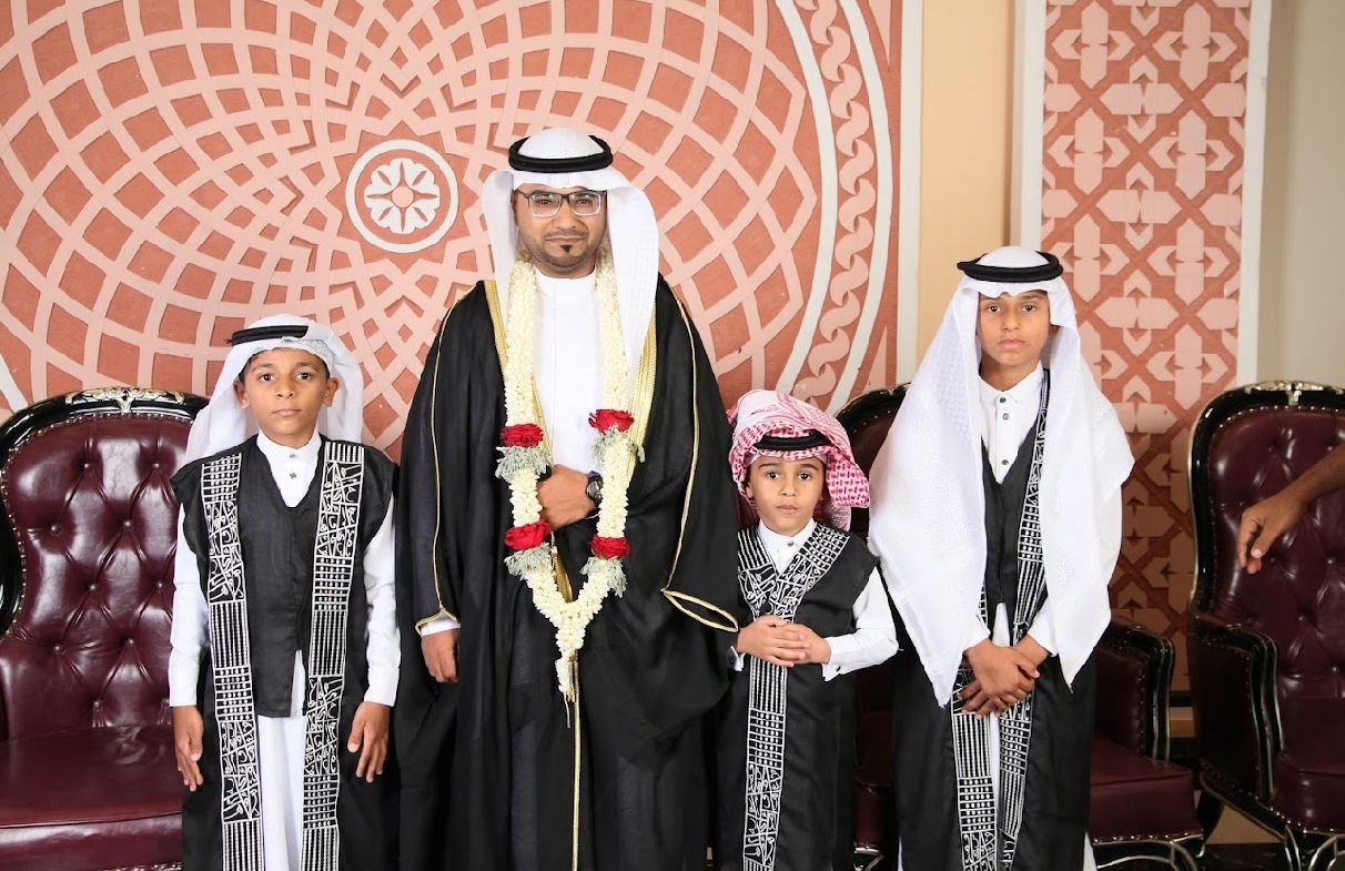 الشاب أحمد بن هادي خرمي يحتفل بزواجه