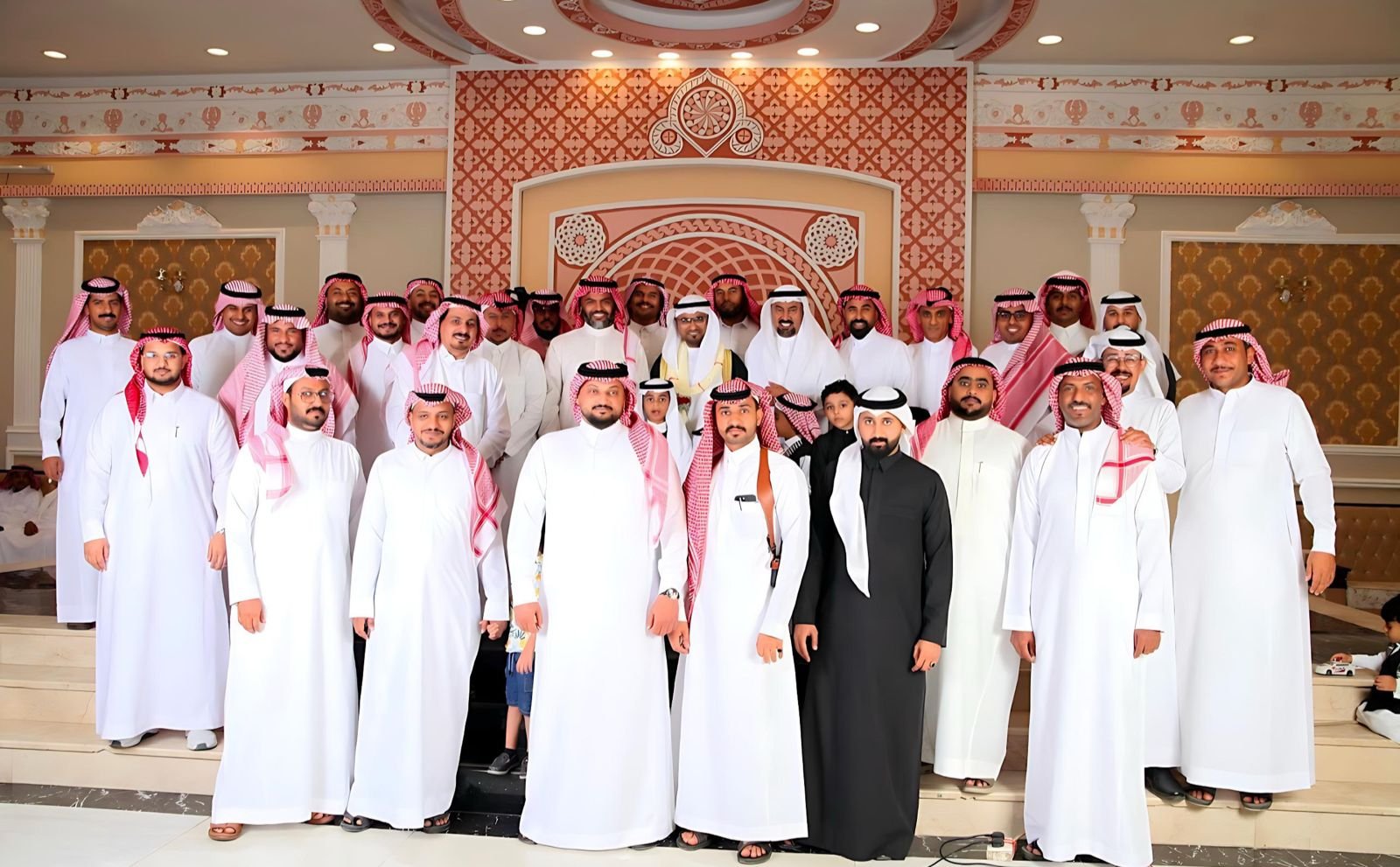 الشاب أحمد بن هادي خرمي يحتفل بزواجه