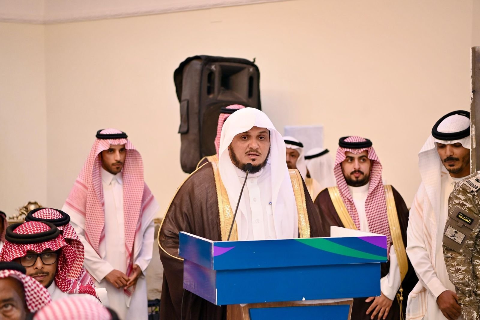 أمير منطقة جازان يلتقي مشايخ محافظة جزر فرسان