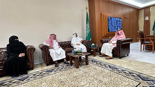 رئيس نادي الثقافة والفنون بصبيا وأعضاء مجلس الإدارة يشكرون المحافظ على دعمه