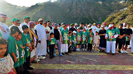 فيفاء تشهد نجاح مبادرة "أمش 30" بحضور رسمي ومجتمعي واسع