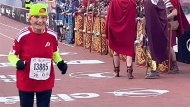 تسعيني يجري مسافة 42 كيلومتراً