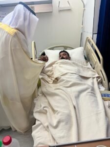 وكيل محافظة جزر فرسان يعايد المرضى المنومين بمستشفى فرسان العام