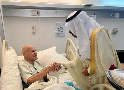 وكيل محافظة جزر فرسان يعايد المرضى المنومين بمستشفى فرسان العام