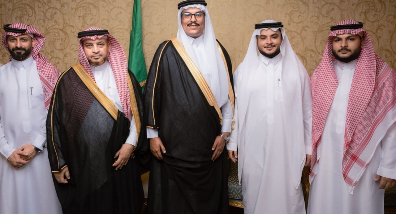 الشيخ : عبدالرحمن طاهر جماح يزف إبنه عبدالله للقفص الذهبي