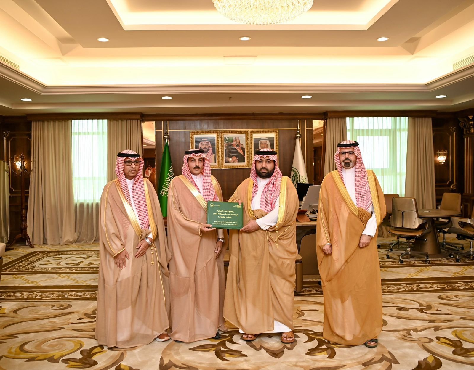 أمير منطقة جازان يشهد توقيع اتفاقيات انضمام مدينة جيزان وثلاث محافظات لبرنامج المدن الصحية