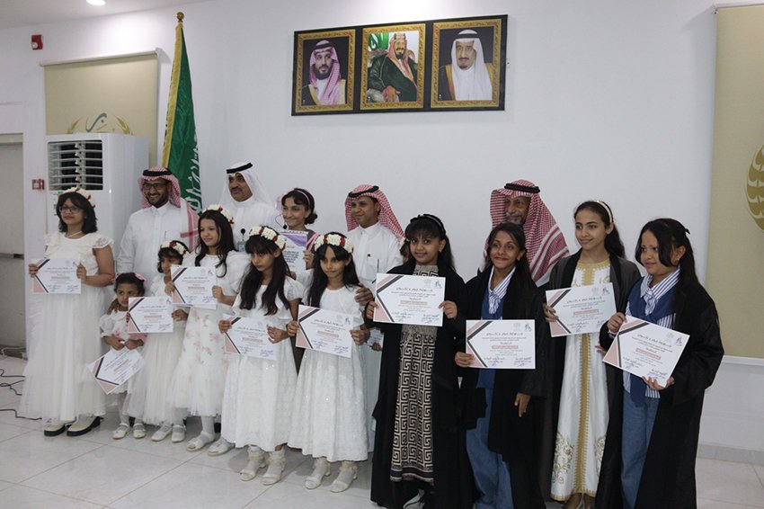 مدير مركز التنمية الاجتماعية بجازان يدشن عدد من المبادرات في اليوم العالمي للعمل الإنساني لجمعية بر المسارحة