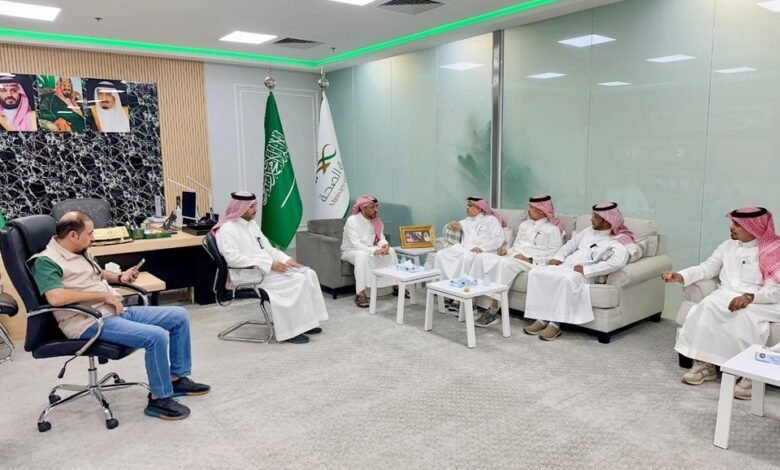 الصحة وغرفة جازان تبحثان تطوير الخدمات وتعزيز السياحة العلاجية والاستثمار الصحي