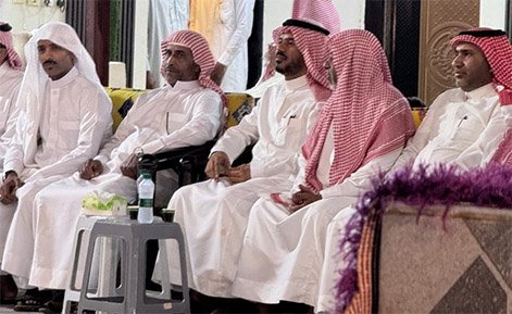 مدير تعليم جازان يقدم واجب العزاء لأسرة المعلمة صالحة عبده سهلي إحدى ضحايا حادث الداير