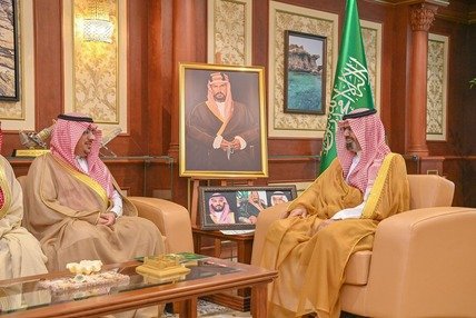 نائب أمير جازان يستقبل مدير عام فرع وزارة البيئة والمياه والزراعة بالمنطقة